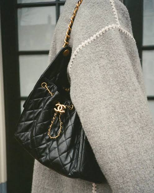 Chanel 25